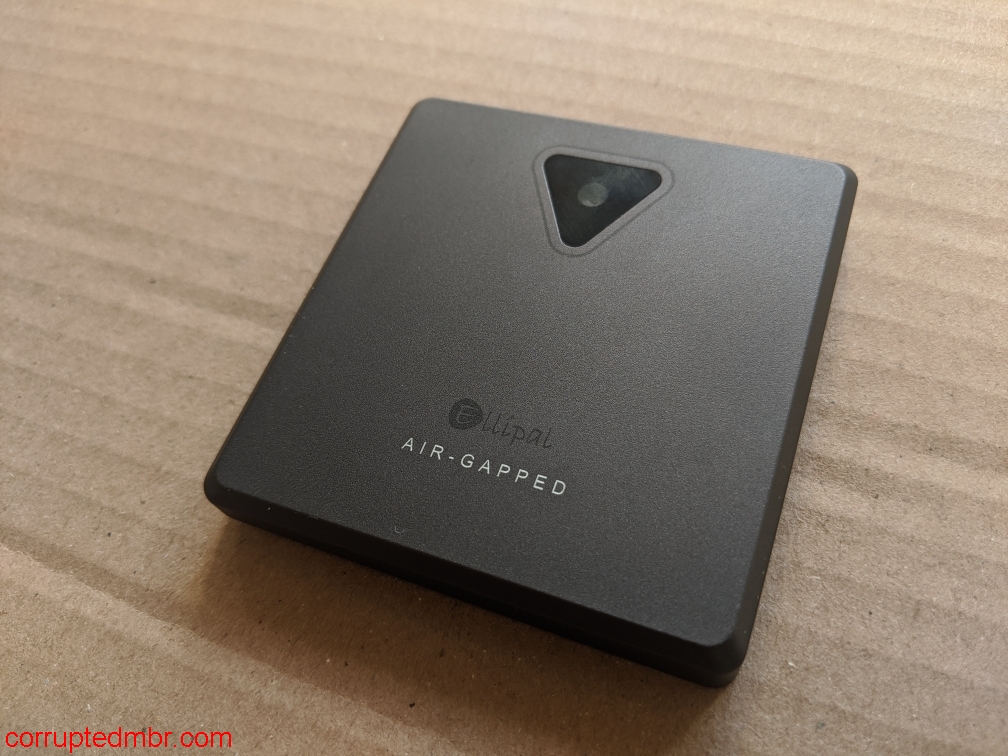 /posts/ellipal-titan-mini-review/images/EllipalTitanMini_camera.jpg